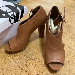 Nine West NW Mega Heels